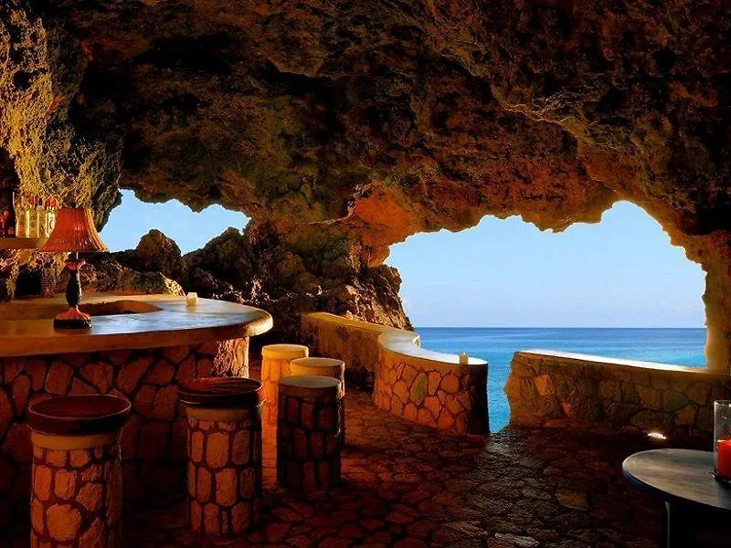 The Caves Hotel Negril Üdülőközpont