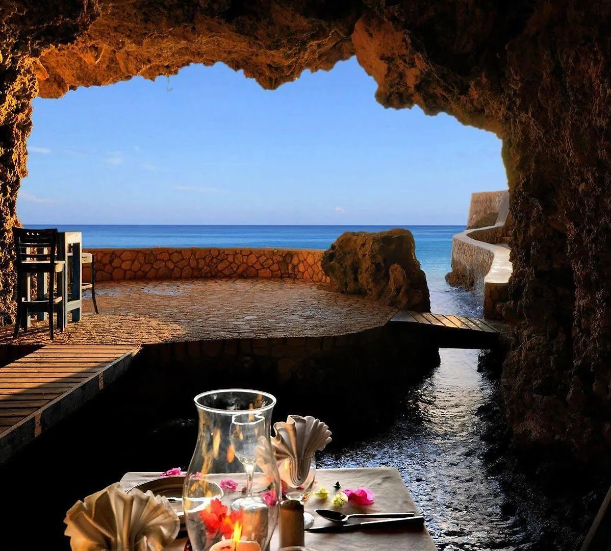 The Caves Hotel Negril Üdülőközpont
